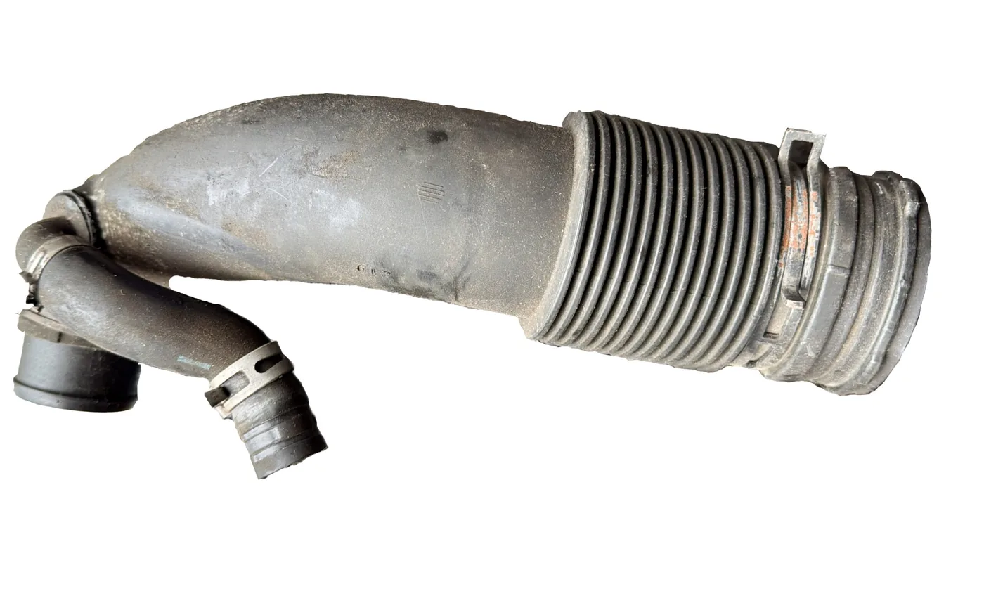 Jaguar X-Type 2.0 & 2.2 Diesel Manual Turbo Upper Hose, photo 1